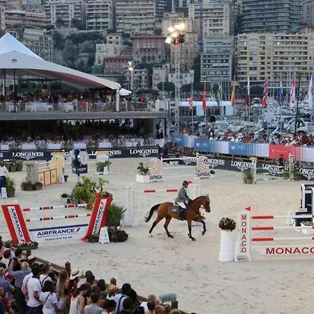 Lägenhet Plein Coeur De Monaco, A 300 Metres A Pied Du Port De Monaco, 4 Pieces Dans Des Escaliers Vue Exceptionnelle